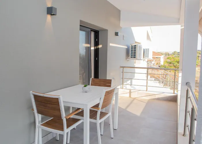 Llanaj 2 By Luxlikehome نيا بوتيدايا